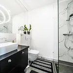 Апартаменты Rent Like - Garbary 32 *
