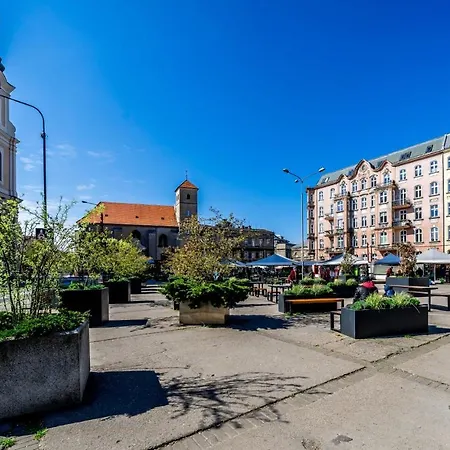 Rent Like - Garbary 32 Apartment