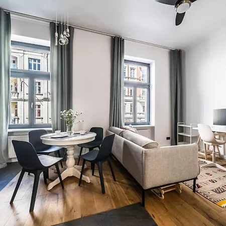 Apartment Rent Like - Garbary 32 *