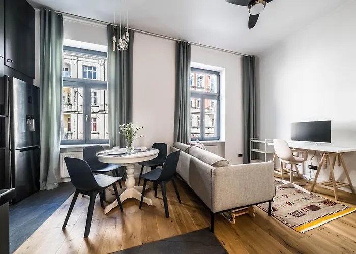 Apartment Rent Like - Garbary 32 *